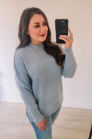 (SALE) On Repeat Sweater (Powder Blue)