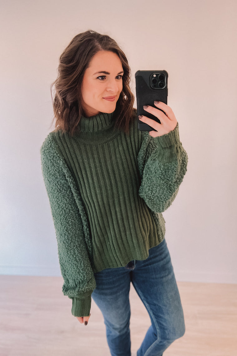 (SALE) Blissfully Cozy Sweater (Olive)