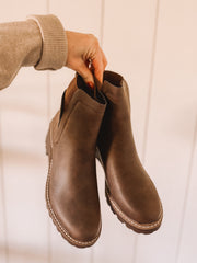 Hometown Cozy Ankle Boots (Chocolate)