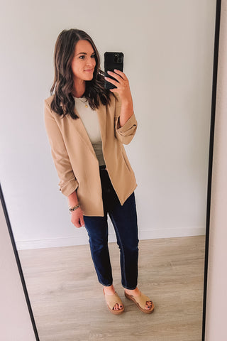 Command The Room Blazer (Latte)