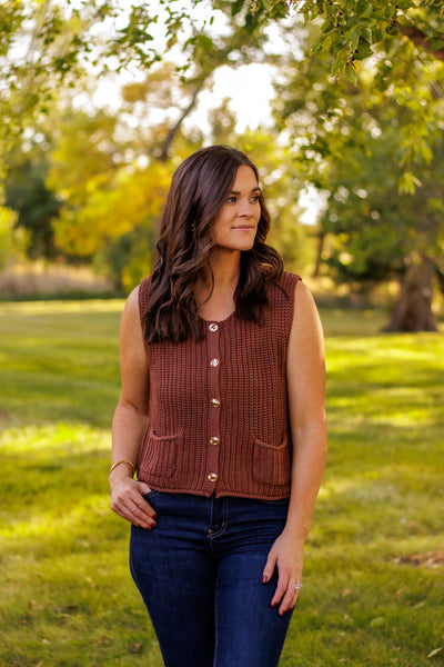 Old Money Relaxed Sweater Vest (Coco)