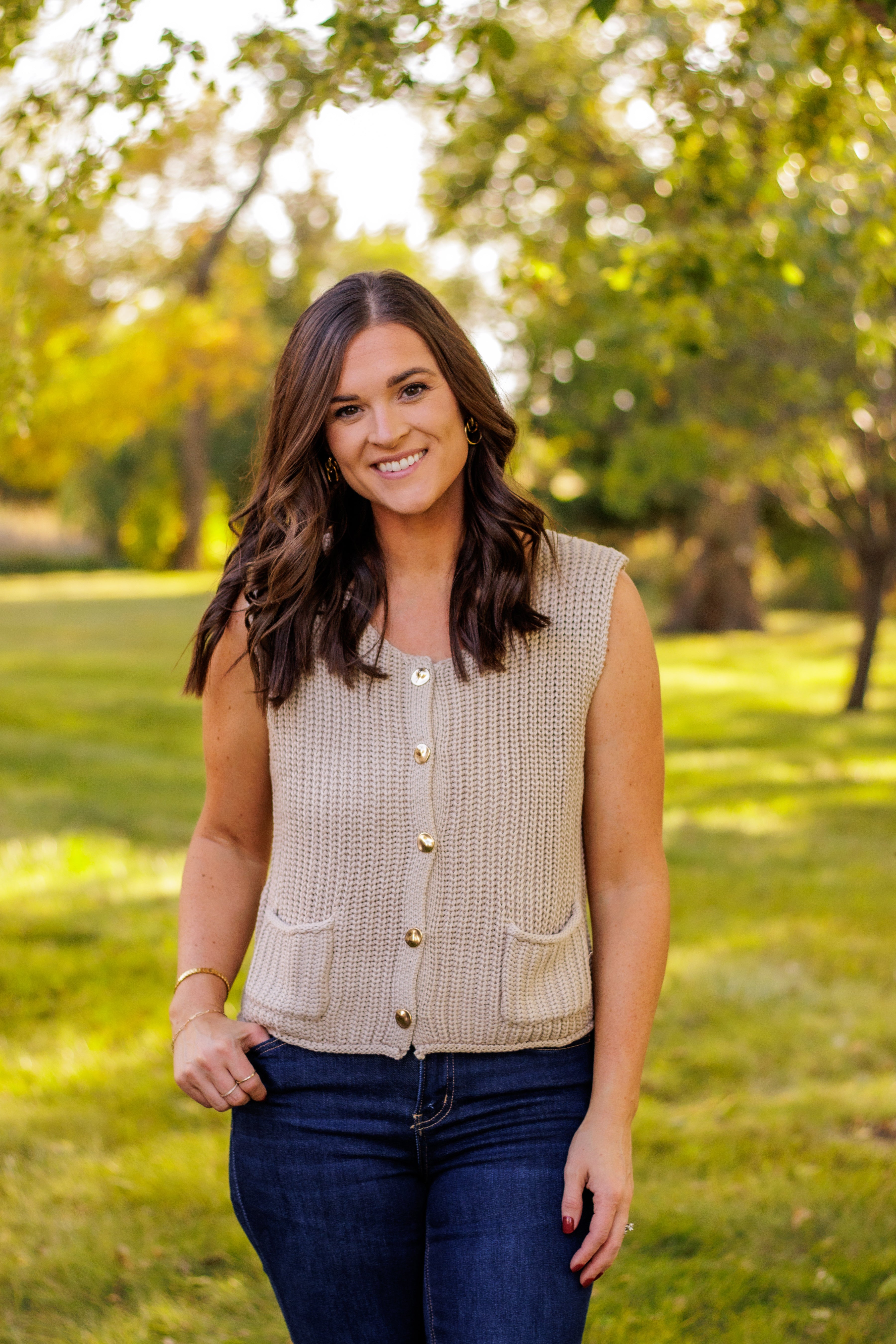 Old Money Relaxed Sweater Vest (Taupe)