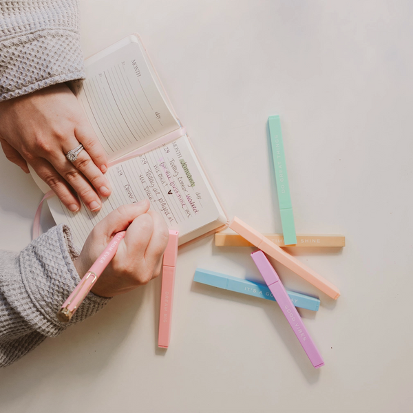 Do Great Things Highlighter Set