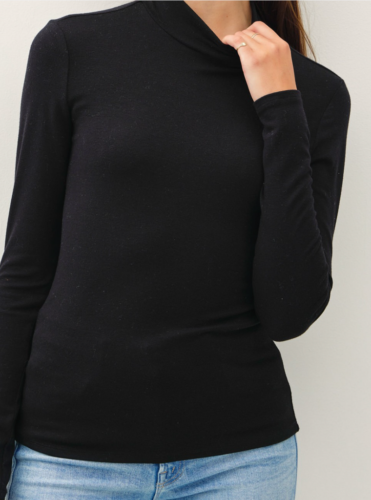 Best Basic Turtleneck - Black