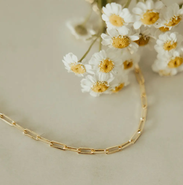 18" Madeline Gold Filled Paperclip Necklace