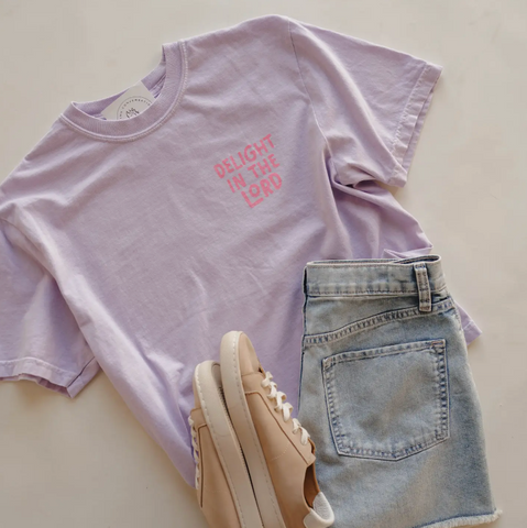 (DOORBUSTER) Delight In The Lord Graphic Tee (Lilac)