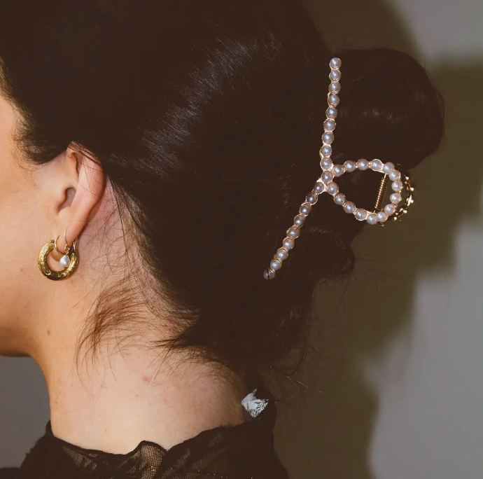 Pearl Swirl Hair Clip