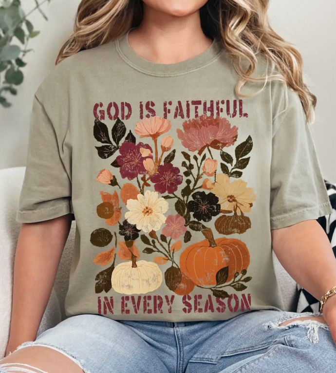 (PRE-ORDER) God Is Faithful Fall Pumpkins Graphic Tee (Khaki)