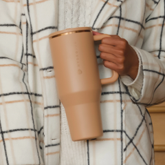 32oz Handle Hydrojug (Caramel)