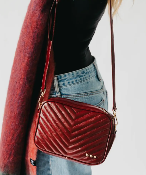 Quilted Crossbody Bag (Burgundy)