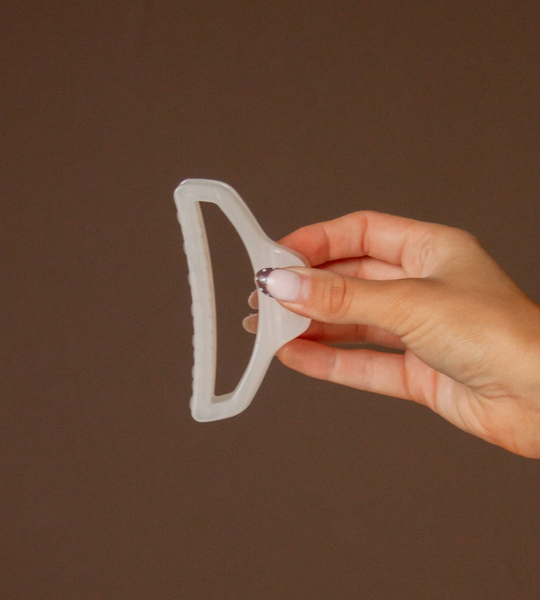 Foggy Claw Clip (Cream)