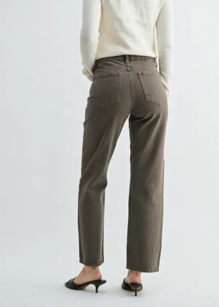 JBD Vintage Brown Straight (Lydia)