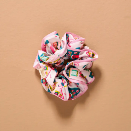 Ruffle Up Scrunchie (Sugarplum Lane)