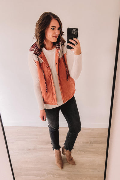Creekside Cabin Vest (Rust/Cream)