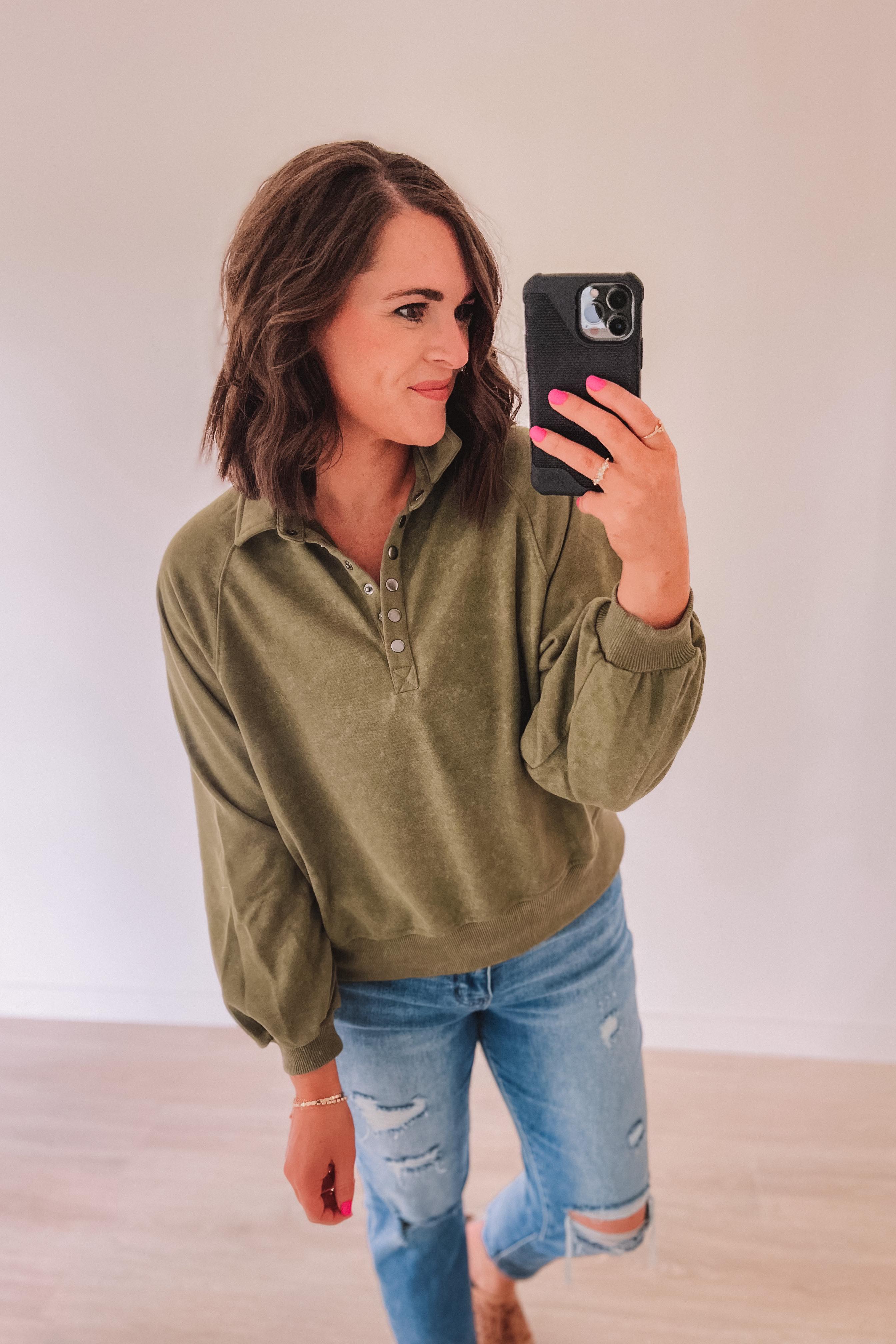 Dakota Mineral Washed Pullover (Olive)