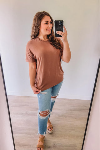 Savoring Simplicity Tee (Mocha)