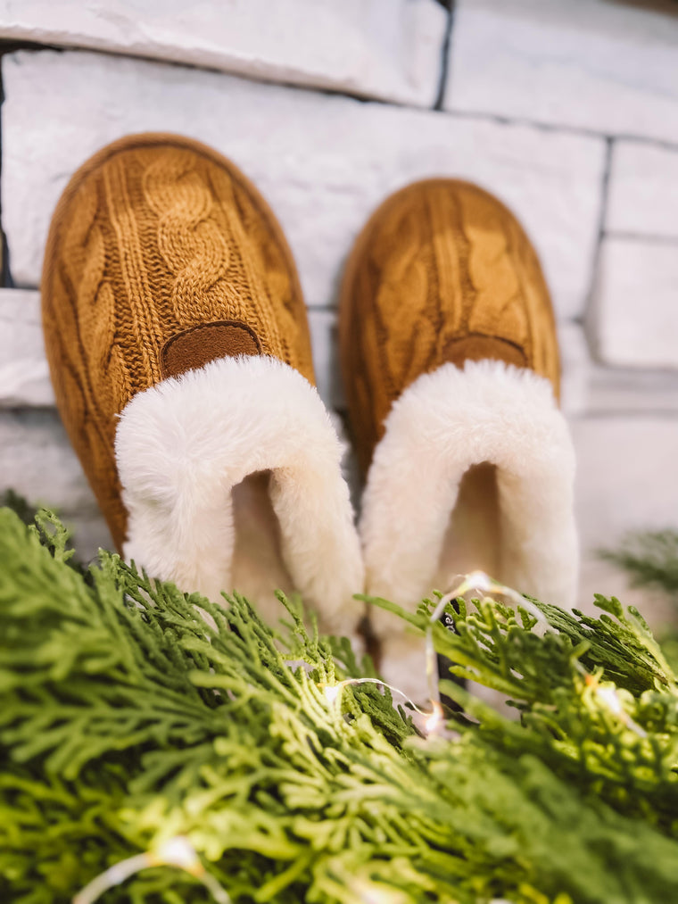 (SALE)  Cozy Cable Knit Slippers (Tan)