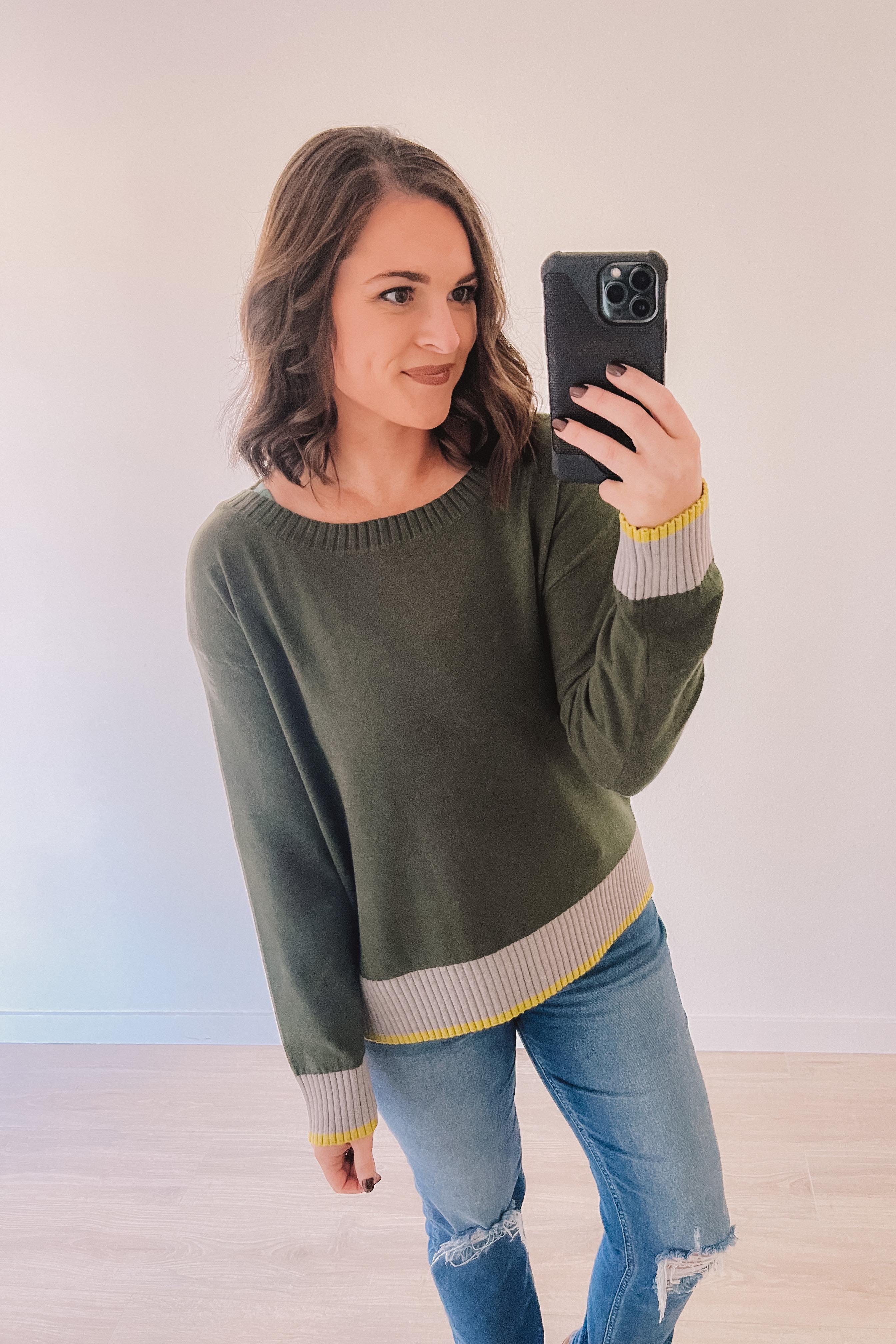 Varsity Ribbed Hem Sweater (Olive)